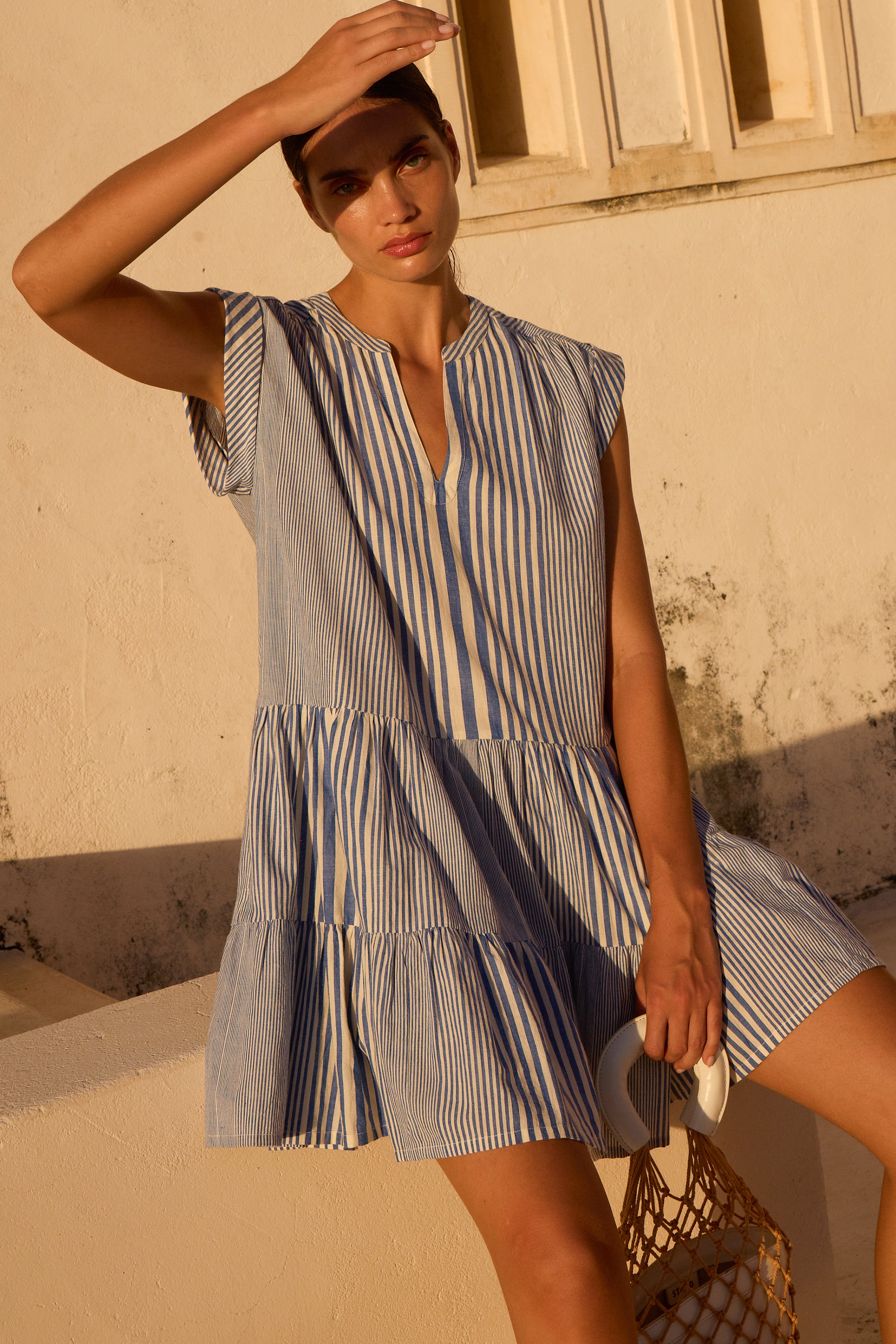 Roll Sleeve- Henley Blue