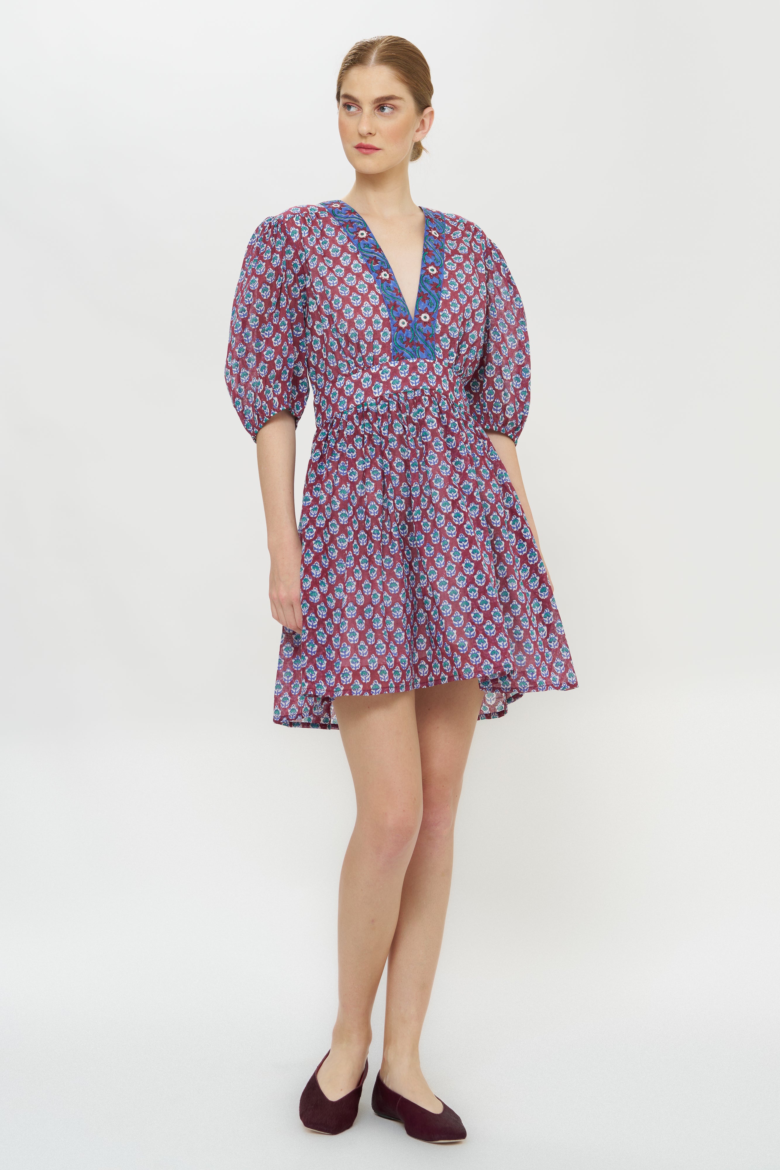 V-Neck Puff Mini- Zenica Wine