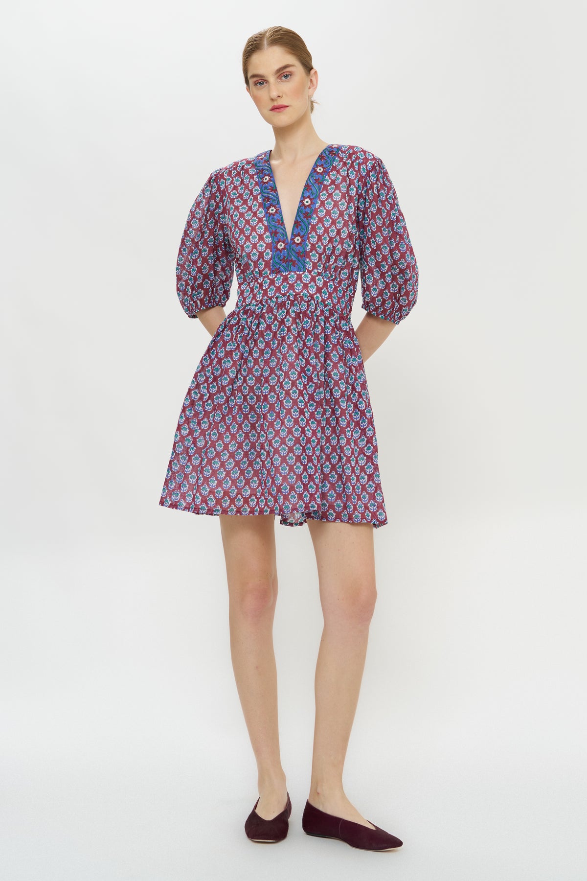V-Neck Puff Mini- Zenica Wine