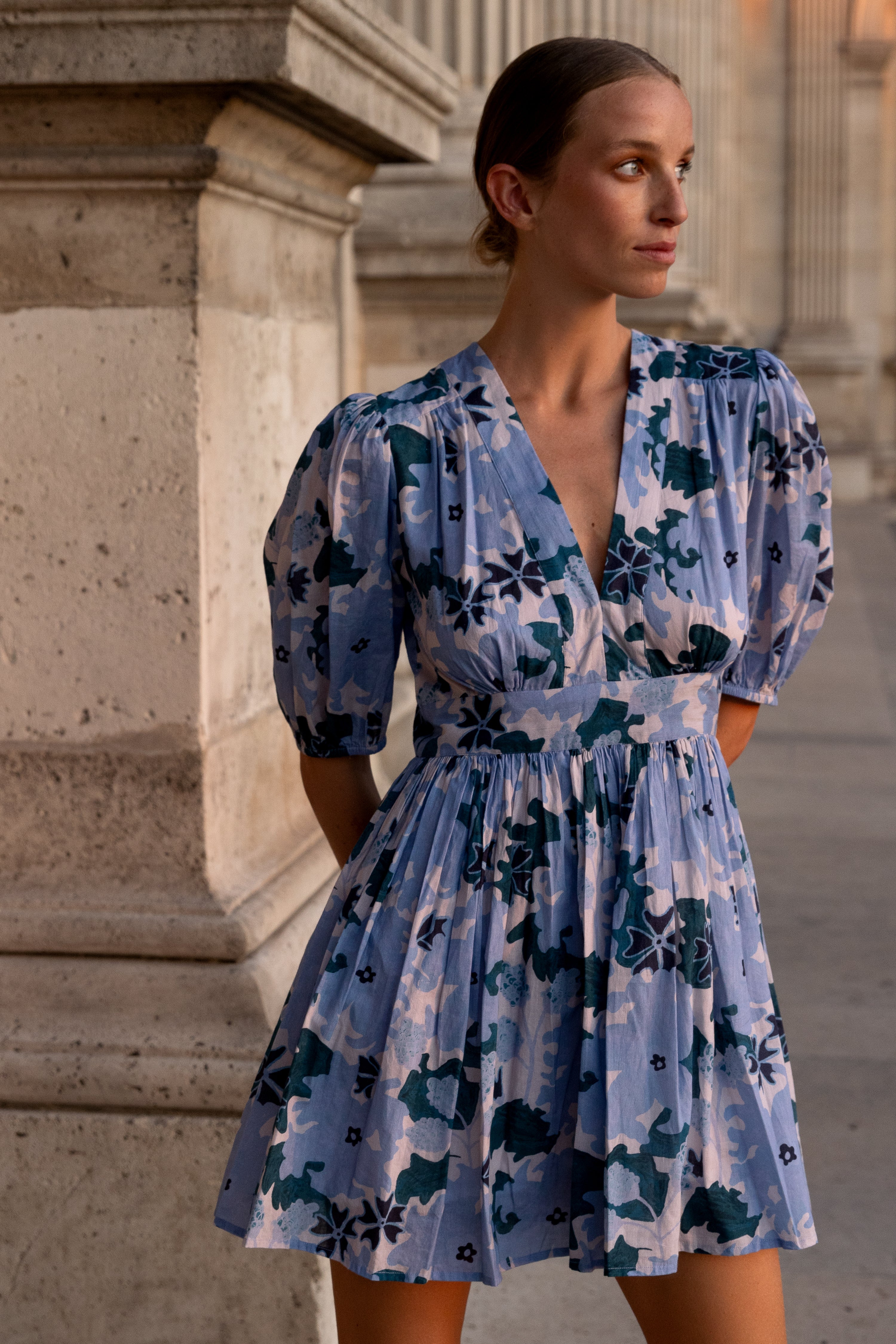 V-Neck Puff Mini- Suzani Blue
