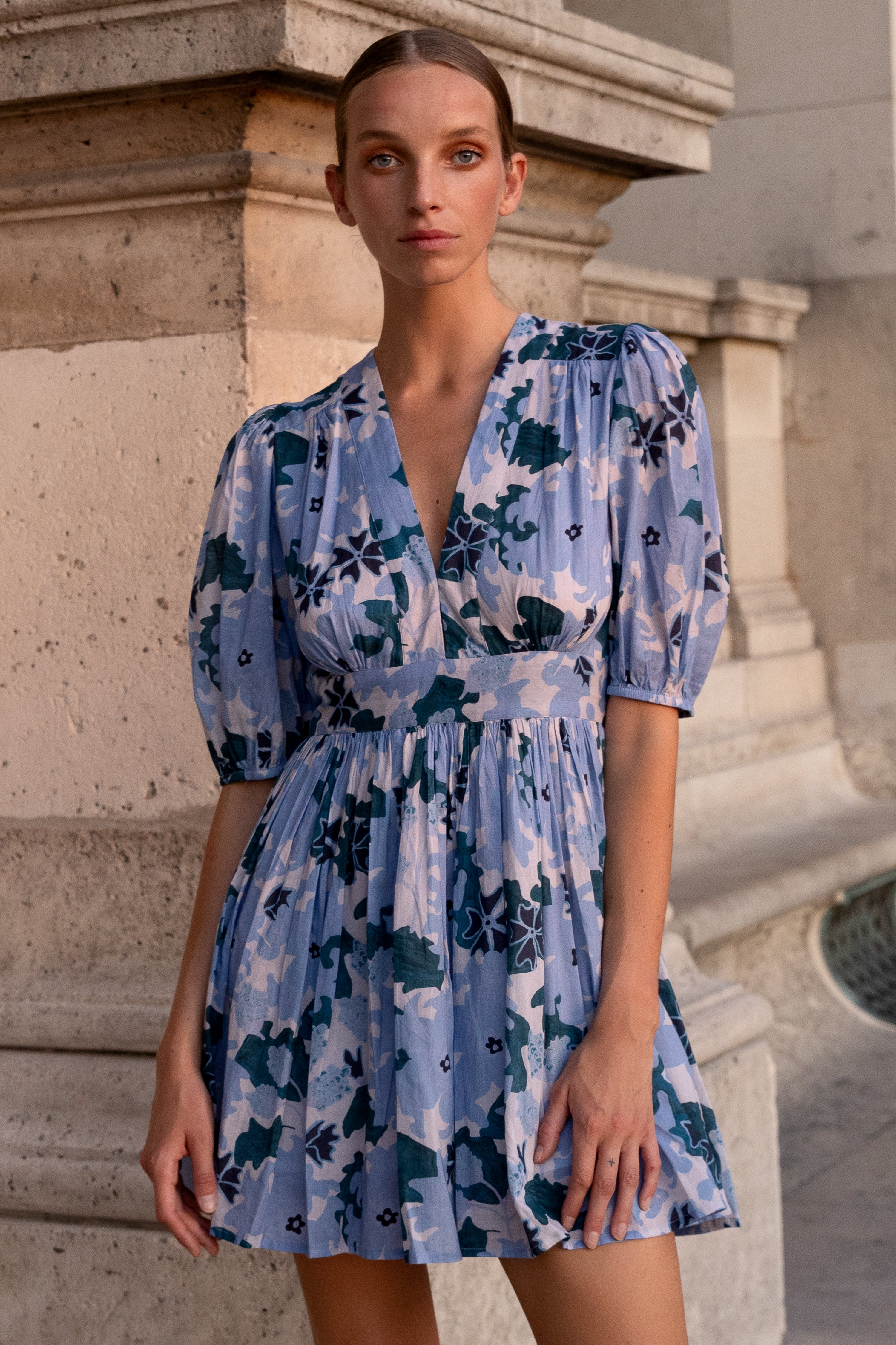 V-Neck Puff Mini- Suzani Blue
