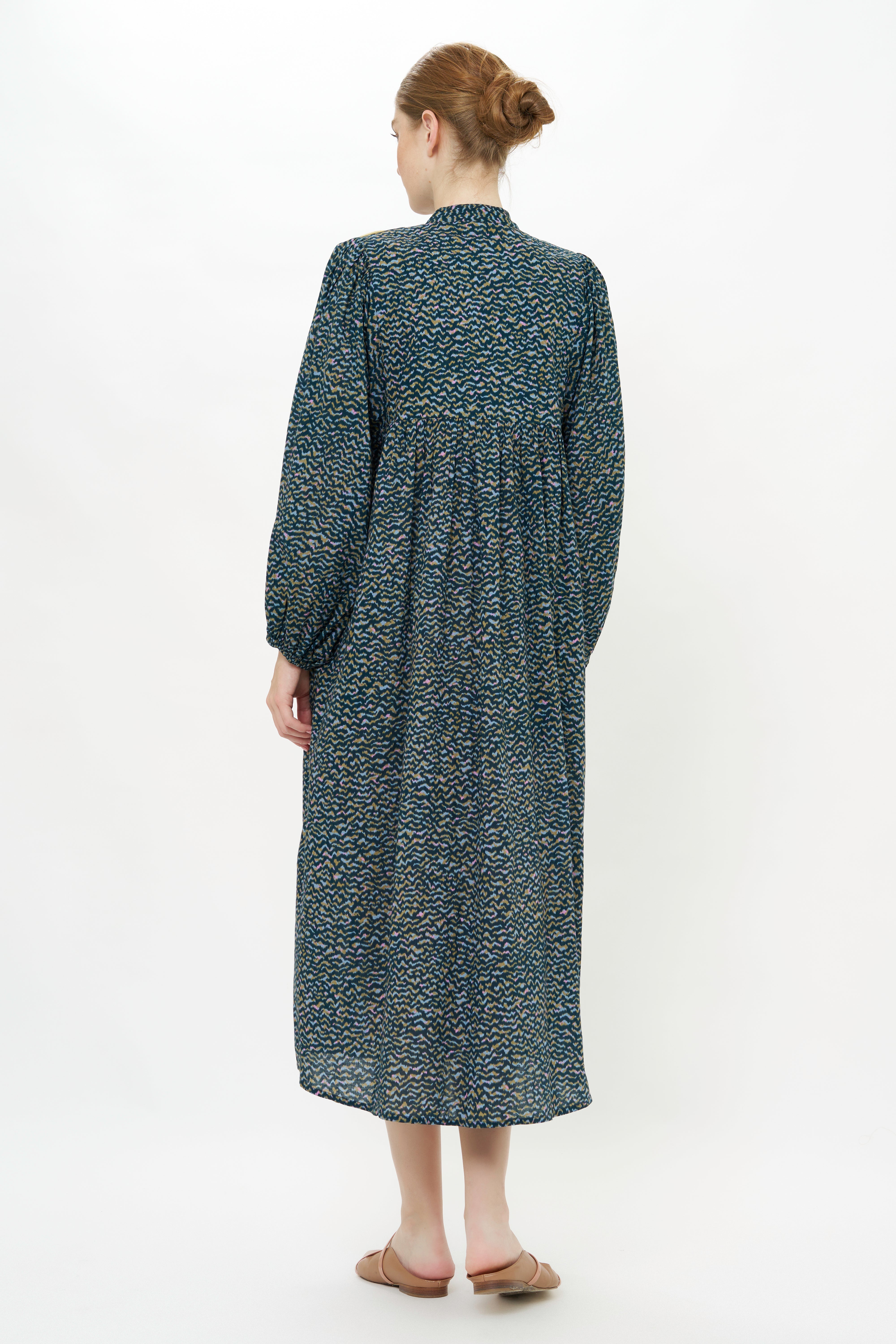 Mandarin Balloon Sleeve Midi- Jag Navy