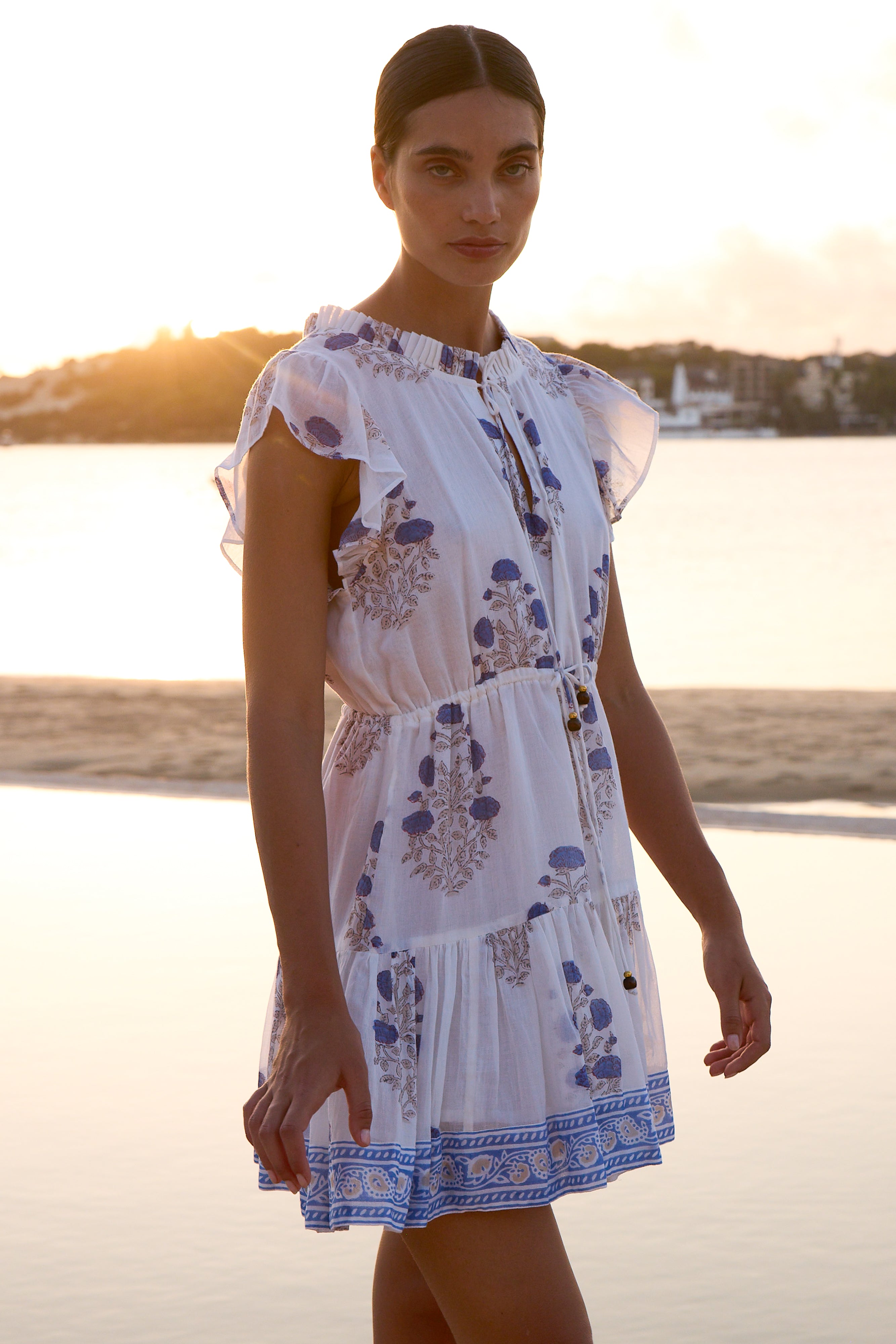 Cinched Flirty Short- Laguna Blue