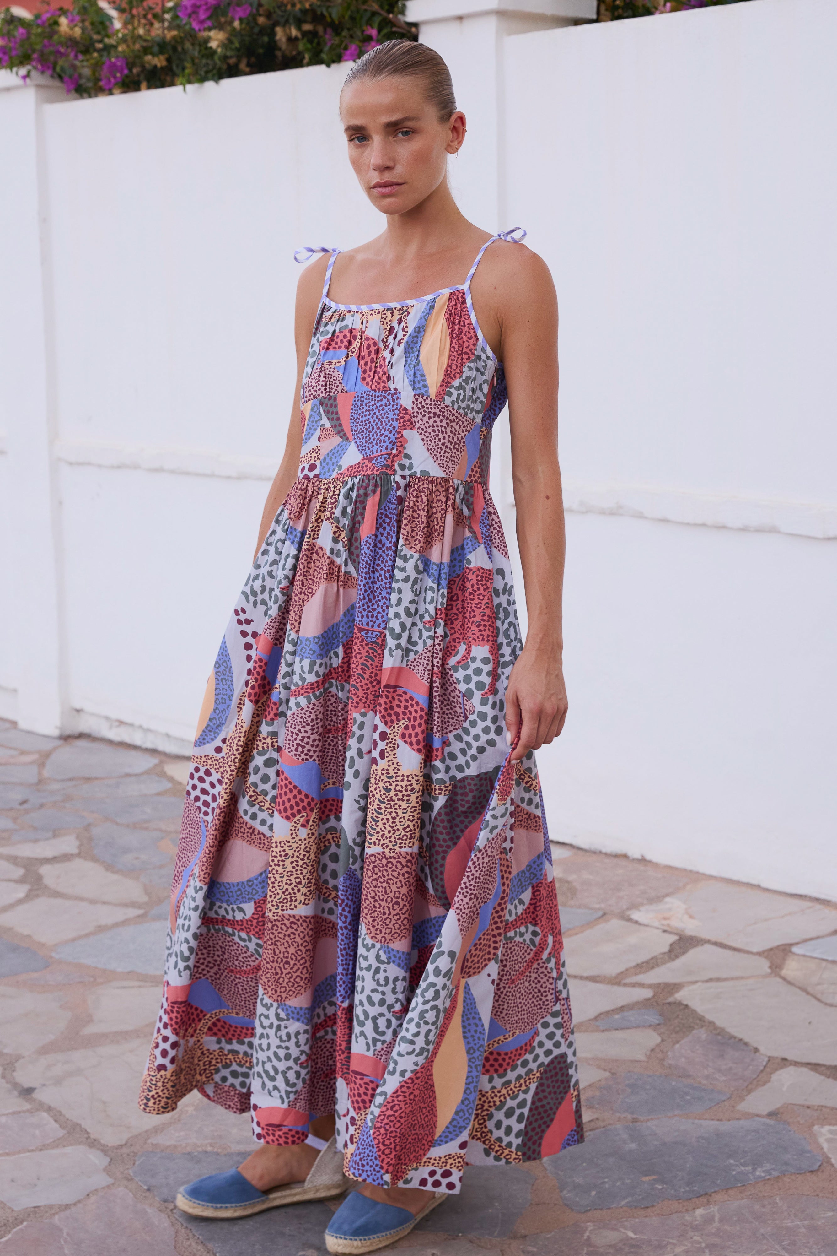 Scarlett Dress- Nautilus Coral