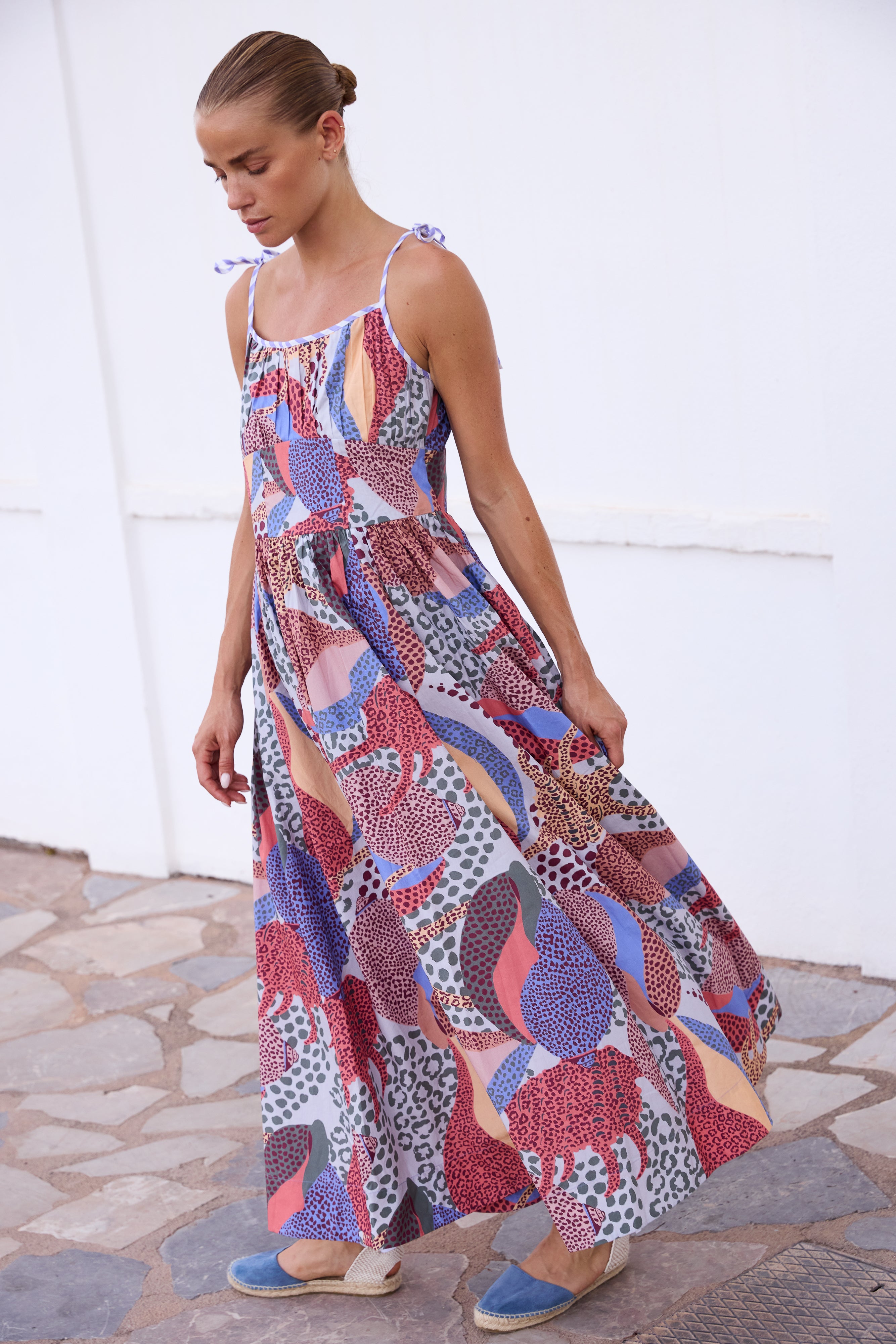 Scarlett Dress- Nautilus Coral